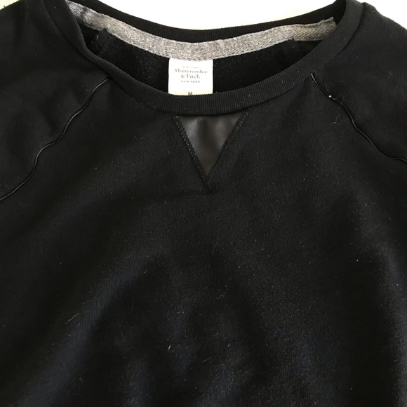 💥4 FOR $20💥Abercrombie & Fitch sweatshirt - Picture 4 of 6